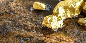 سنتامين تستهدف زيادة إنتاج الذهب من منجم السكري إلى 500 ألف أوقية سنويًا