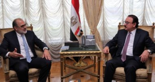وزير الاتصالات يبحث مع وفد فيزا العالمية تحويل مصر لمركز إقليمى للمدفوعات الرقمية 
