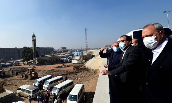 رئيس الوزراء يتفقد توسعة وتطوير القوس الشمالي للطريق الدائري حول القاهرة الكبرى