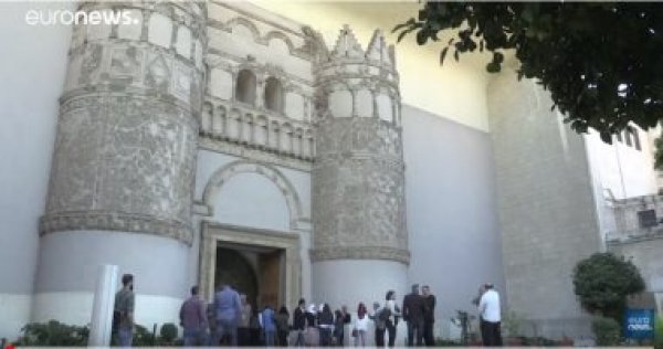  المتحف الوطنى بدمشق يعيد فتح أبوابه لأول مرة منذ سبع سنوات