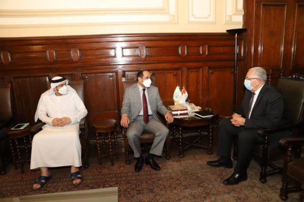 وزير الزراعة يبحث مع سفير الإمارات التعاون في مجال الاستثمار الزراعي والبحث العلمي والثروة الحيوانية والداجنة والسمكية