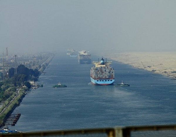 103 ملايين طن تعبر قناة السويس خلال أكتوبر