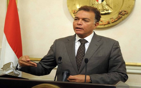 وزير النقل يشكل لجنة لدراسة أسباب حادث قطار القاهرة أسوان