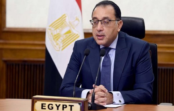 رئيس الوزراء يبحث مع مجموعة CMA CGM للخطوط الملاحية خطط تطوير الموانئ المصرية 