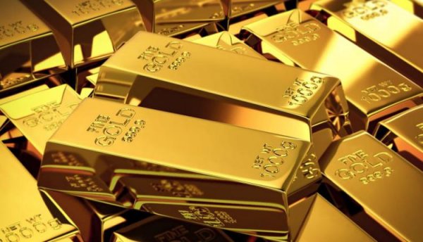 أسعار الذهب تواصل التراجع مع تهافت المستثمرين على جمع سيولة بسبب مخاوف كورونا 