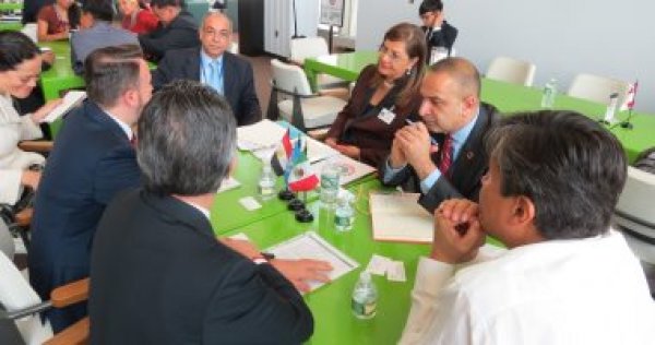 وزيرة التخطيط تلتقى مسئولين من سويسرا وسنغافورة والمكسيك لبحث التعاون 