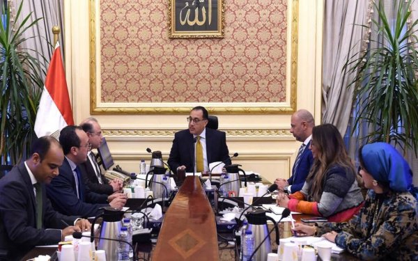 رئيس الوزراء يتابع تطورات أداء البورصة المصرية والخدمات المالية غير المصرفية