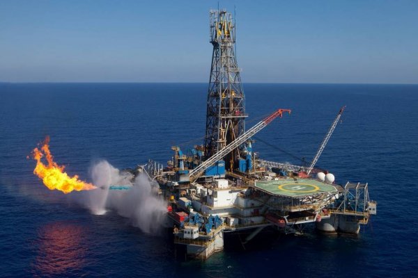 روسنفت الروسية تسعى لدخول سوق الغاز المصرية