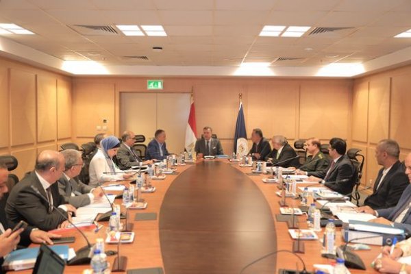 - وزير السياحة والآثار يترأس اجتماع مجلس إدارة المجلس الأعلى للآثار