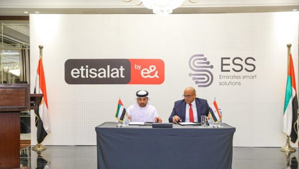 “اتصالات مصر” تتعاون مع “ESS” الإماراتية لتقديم الحلول المتكاملة للمؤسسات