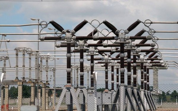 كهرباء مصر تفاضل بين شركتين لتشغيل محطات كهرباء 