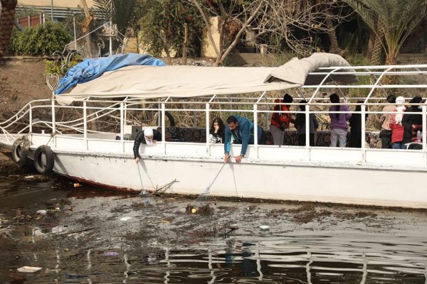   استمرار  حملات نظافة النيل من المخلفات البلاستيكية