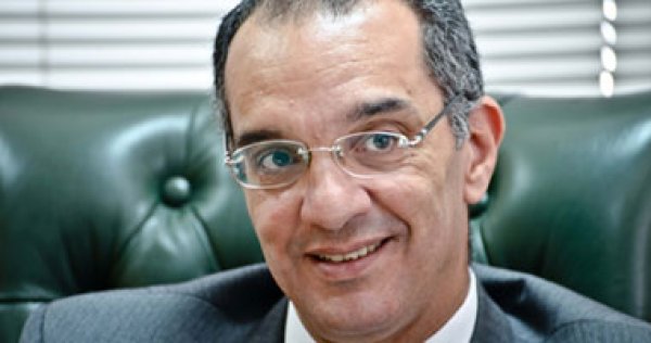  وزير الاتصالات يبحث مع الاتحاد العام للغرف التجارية خطة مصر للتحول الرقمى 
