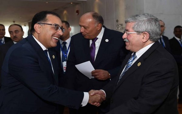 رئيس الوزراء: 3.6 مليار دولار حجم الاستثمارات المصرية بالجزائر