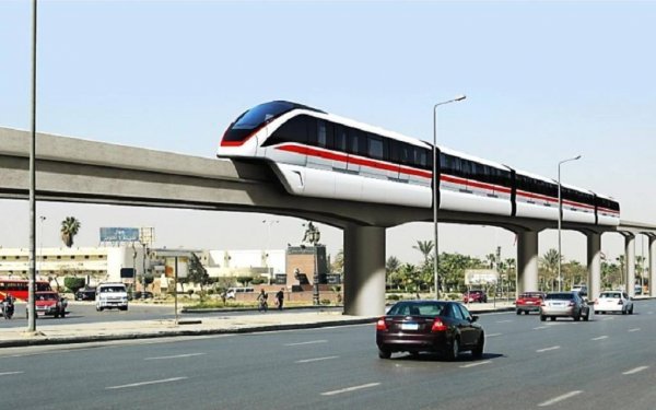 مصر تتلقى عروض القطار السريع 