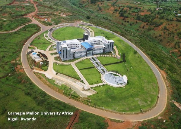 جامعة كارنيجي ميلون ومؤسسة ماستركارد تتعاونان لدفع عجلة التحوّل الرقمي بقيادة الشباب في إفريقيا