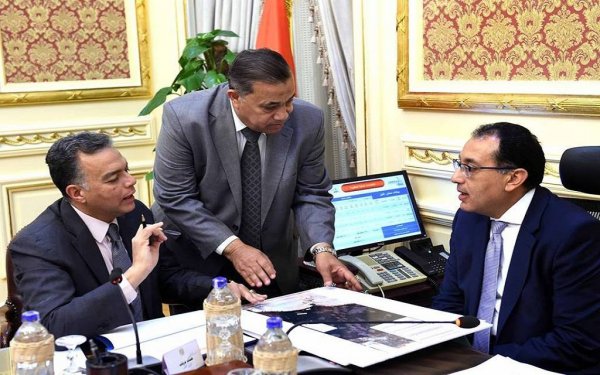 وزير النقل المصري السابق: الاستقالة بوازع سياسي
