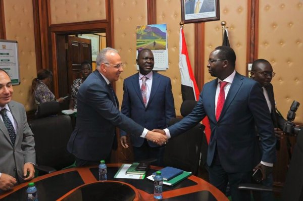 الحكومة الكينية تبدى رغبتها في مشاركة الشركات المصرية بالعمل في كينيا بمختلف المجالات