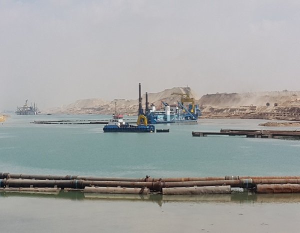 أمريكا: دور مصر مركزى فى عبور النفط عبر قناة السويس وخط سوميد