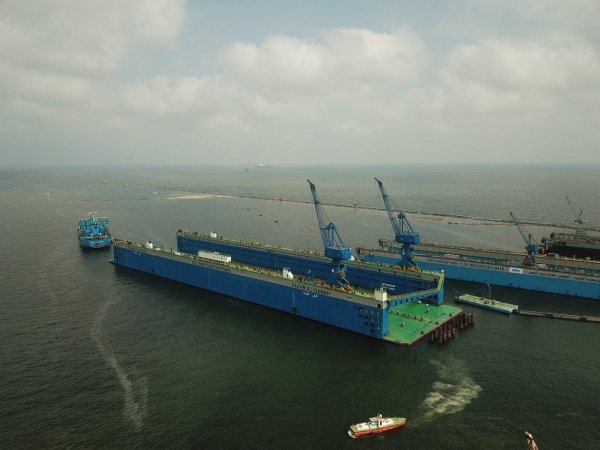 قناة السويس تسجل عبور 2264 سفينة بحمولات 135.5 مليون طن خلال شهر نوفمبر 