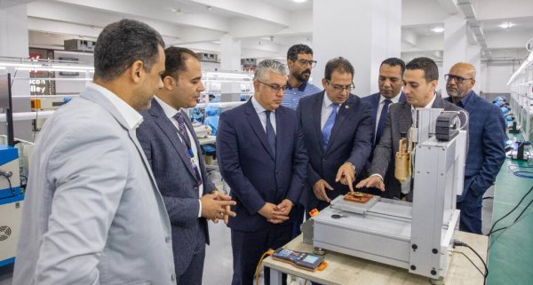 اقتصادية قناة السويس: تدشين أول مصنع لإكسسوارات المحمول في مصر والشرق الأوسط