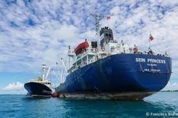 «الاتحاد الأوروبي» يبحث أزمة ملاك السفن وشركات الشحن بسبب الوقود البحري