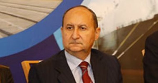  وزير التجارة يبحث مع محافظ جنوب سيناء خطة تنمية المنطقة الصناعية بأبو زنيمة 