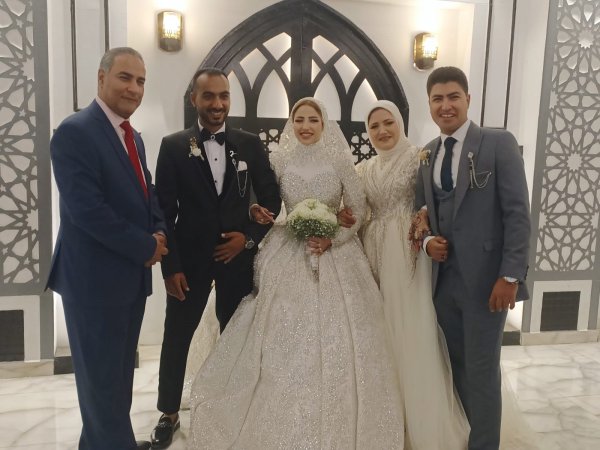 اسواق نيوز تهنىء العروسين وائل نور الدين ياسمين خالد عمارة بحفل زفافهما
