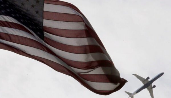 رويترز: تعطل المواقع الإلكترونية لشركات طيران أمريكية كبرى 