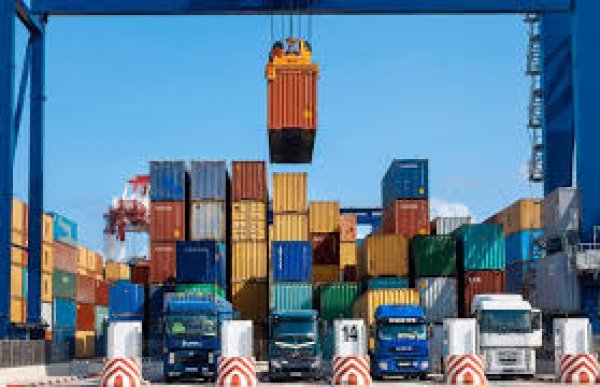  قابيل: 29.5% زيادة في معدلات الصادرات المصرية للسوق الهولندي ...وانخفاض العجز في الميزان التجارى بنسبة 21.7%