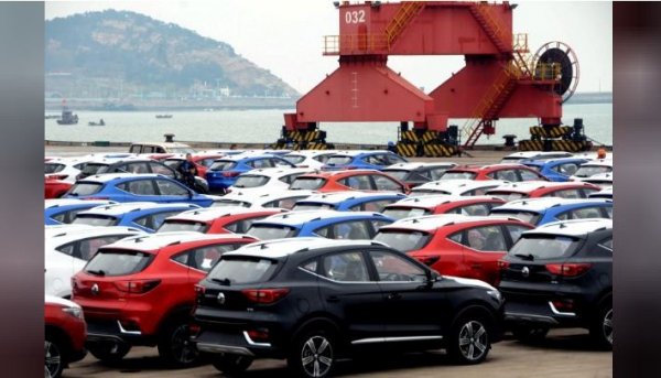 الصين تقترب من انتزاع لقب أكبر دولة مصدرة للسيارات بالعالم
