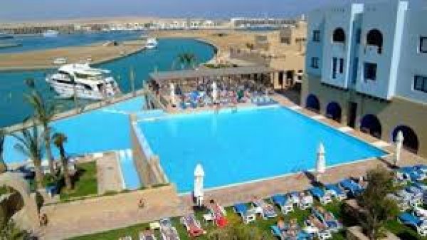%100 معدل إشغالات بعض الفنادق السياحية المصرية بعيد الفطر 