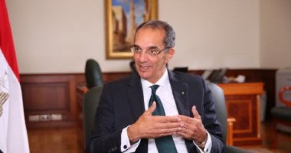 وزير الاتصالات يوقع اتفاق استضافة مصر للمؤتمر العالمى لاتصالات الراديو