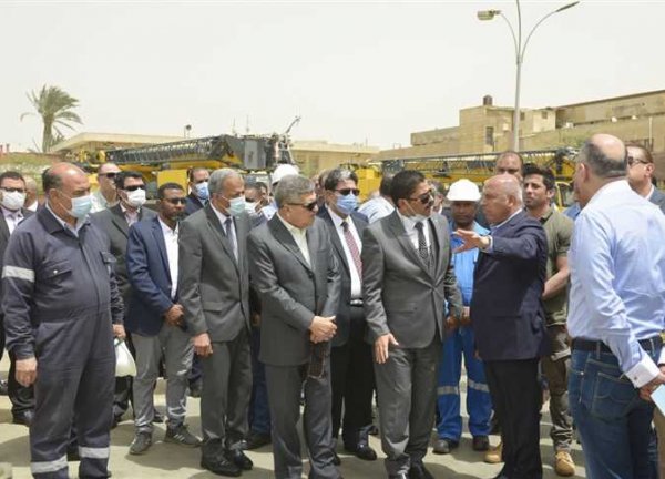 وزير النقل يوجه بإعداد دراسة جدوى لبناء أسطول مصري من سفن الصب