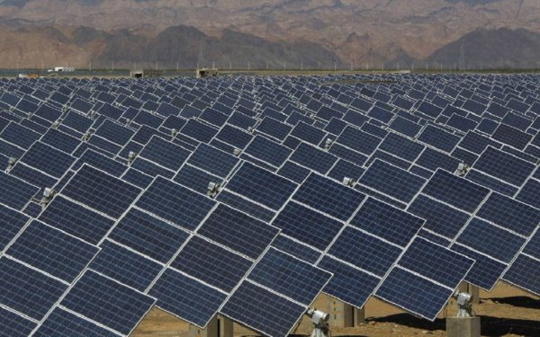 مصر للألمنيوم تؤجل قبول عروض مشروع لتوليد الطاقة الشمسية
