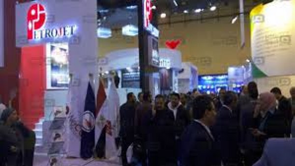 مصر تستعرض قصة نجاحها بقطاع الطاقة خلال مؤتمر